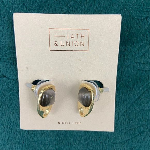 🌿4/$35🌿NWT 14th &‎ UNION Gold Charcoal Stone Earrings - Picture 2 of 4